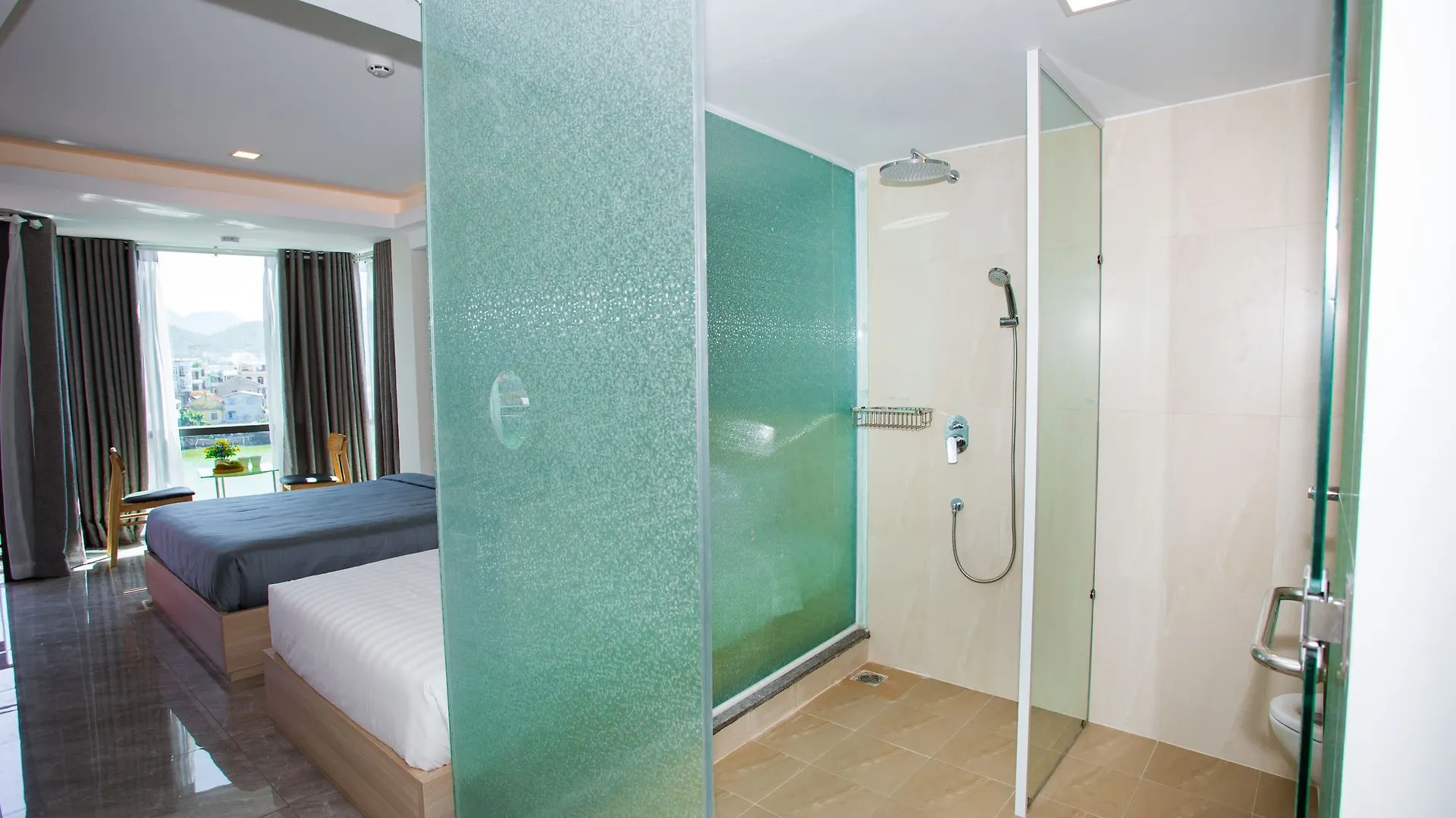 **  Moonlight Bay Hotel & Apartment Nha Trang Vietnam